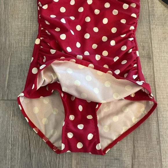 Esther Williams Vintage-Inspired Polka Dot Pinup Swimsuit - Picture 3 of 7